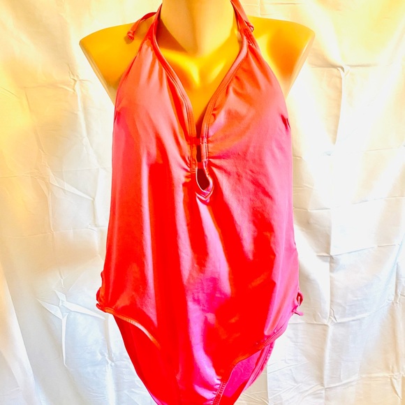 Laundry by design One Piece Swimsuit - Picture 2 of 6